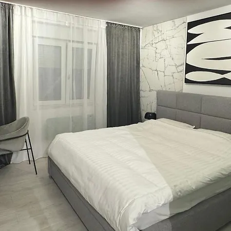 Salt & Stone Apartment *