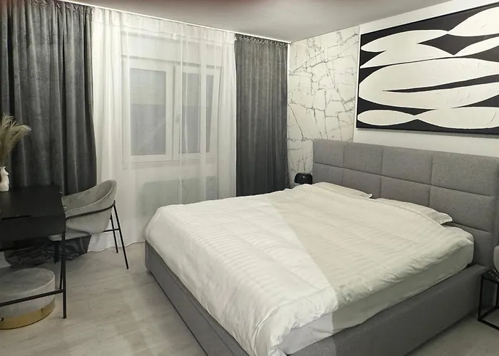 Salt & Stone Apartment *