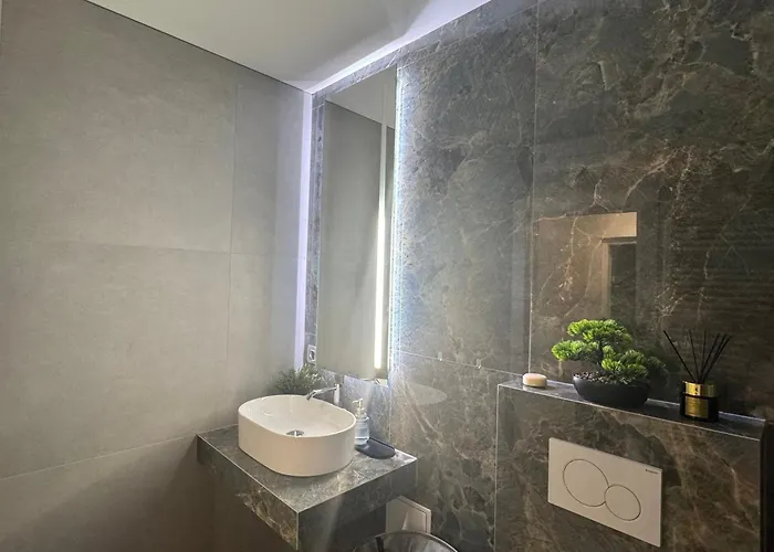 Salt & Stone * Rijeka